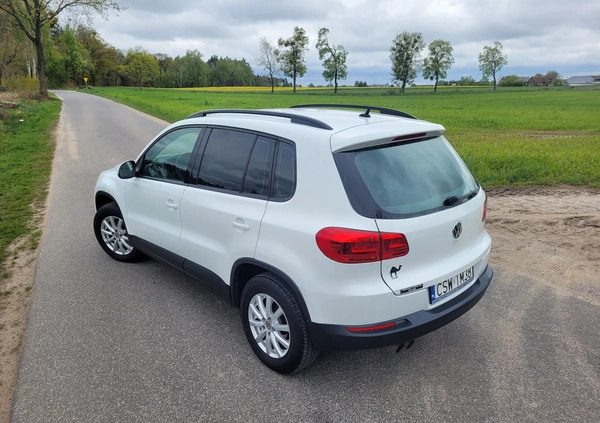 Volkswagen Tiguan cena 49600 przebieg: 195000, rok produkcji 2014 z Świecie małe 466